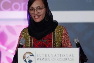 کتاب اولین و جوان‌ترین شهردار زن افغانستان منتشر می شود