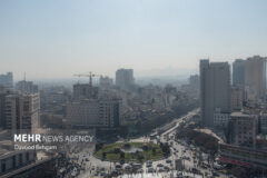 نفس‌های سخت در مشهد، شهر باران‌های آسمانی؛ وضعیت قرمزِ آلودگی هوا