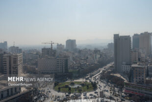 نفس‌های سخت در مشهد، شهر باران‌های آسمانی؛ وضعیت قرمزِ آلودگی هوا